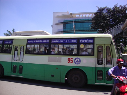 TP Hồ Chí Minh Tăng xe phục vụ ngày Giỗ tổ